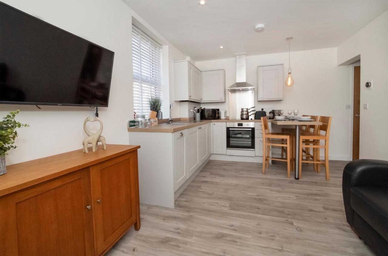 Livingstone Street Apartments With Free Parking 约克 外观 照片
