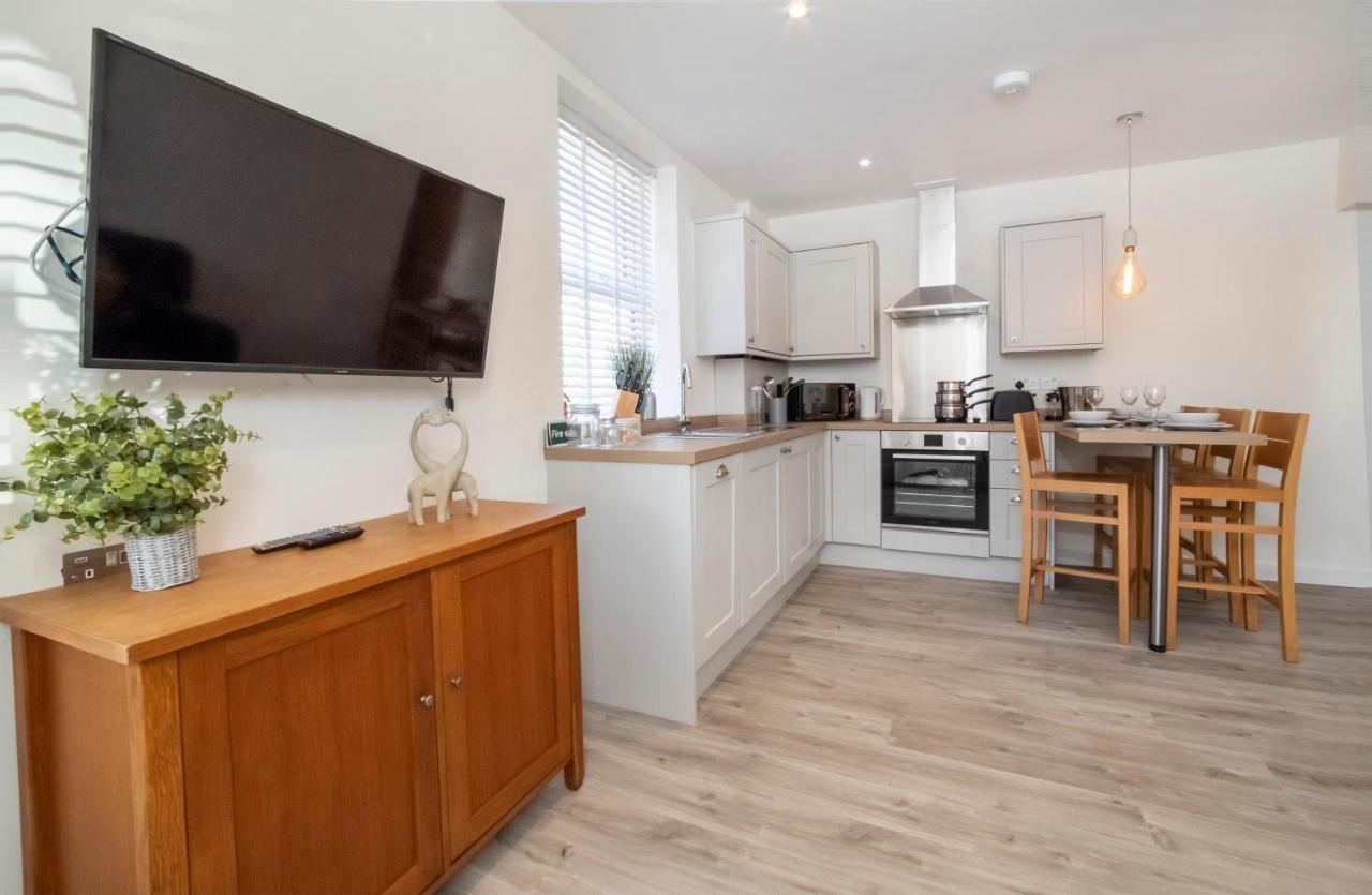 Livingstone Street Apartments With Free Parking 约克 外观 照片